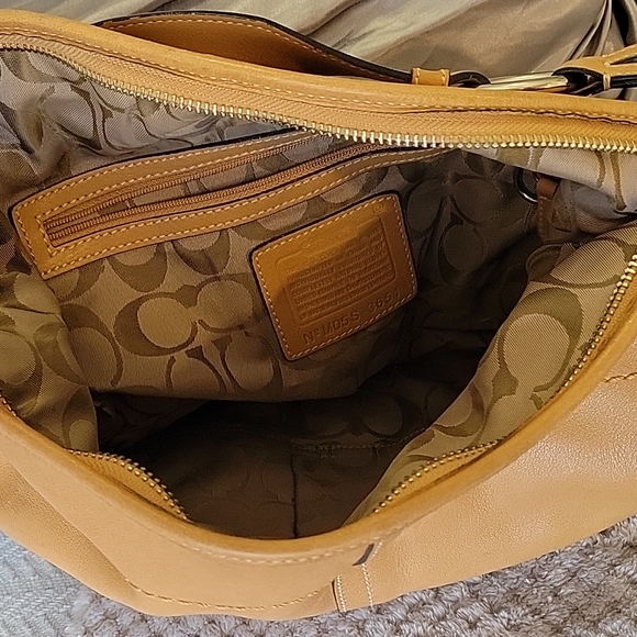 COACH HOBO - Picture 3 of 8